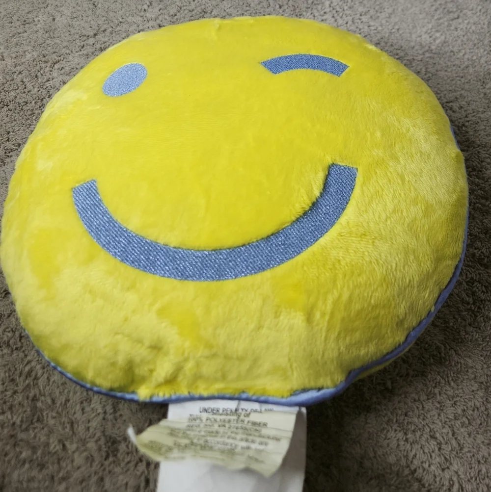 Room Essentials smiley chartreuse